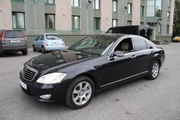 Mercedes-Benz S – Class W221 Long 4m цвет: Чёрный цена за 1 час:  2000р.салон: Кожа